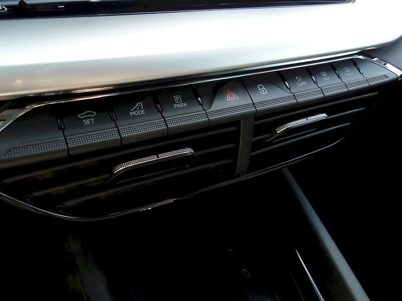 Škoda Octavia (2024) DSG 2.0 TDI / 85 kW / FRESH - fotka 23 z 31