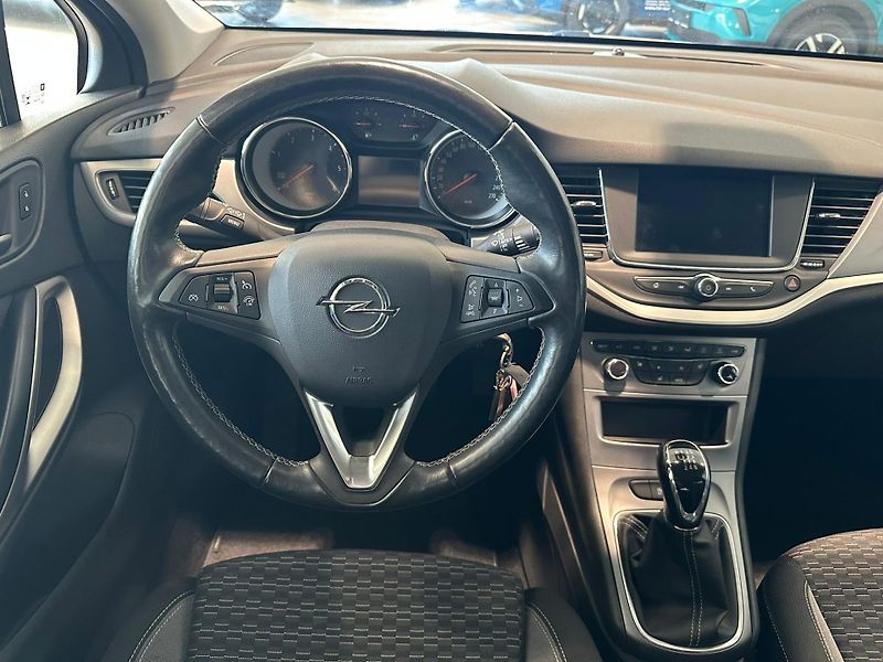 Opel Astra 1,5 CDTi, 1.majitel, Full LED - fotka 10 z 18