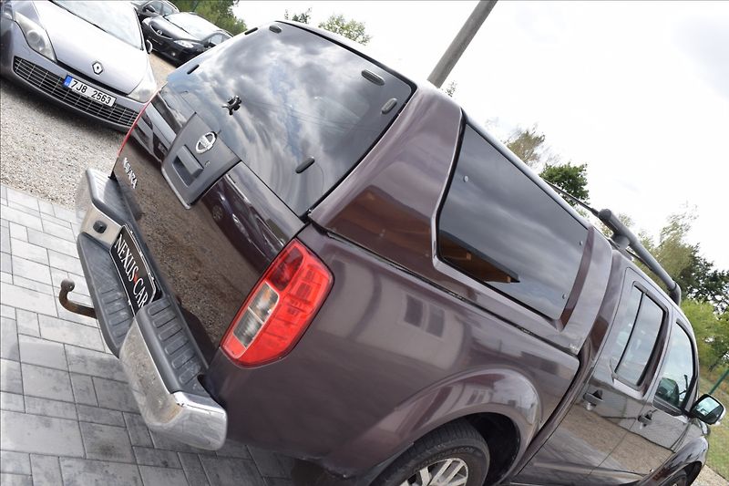 Nissan Navara 3,0 dCi V6 170KW TAŽNÉ 4X4 ALU - fotka 11 z 45