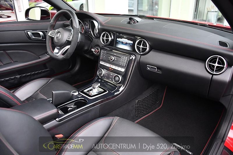 Mercedes-Benz SLC 43 AMG  - fotka 20 z 57