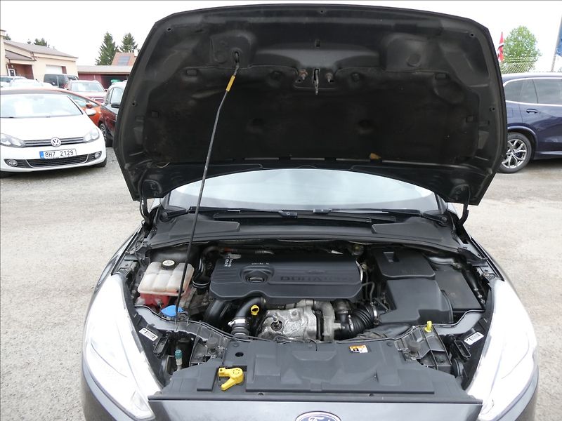 Ford Focus 1,5 Duratorq TDCI 95k kombi - fotka 31 z 38
