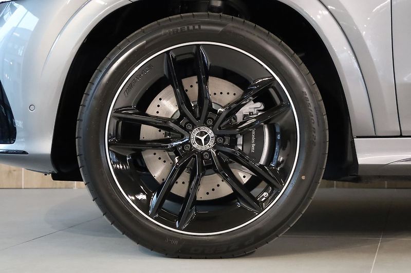 Mercedes-Benz GLE 450d 4MATIC, Masáž,AMG Premium - fotka 17 z 47