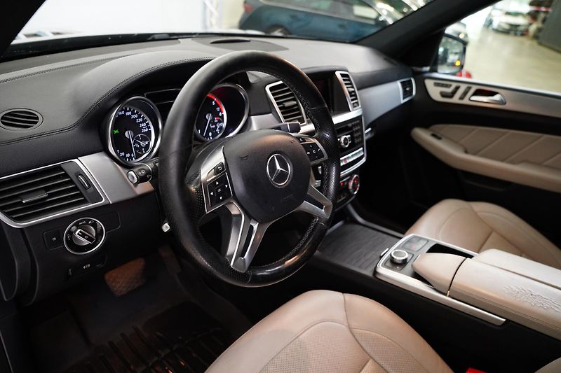 Mercedes-Benz GL - fotka 14 z 30