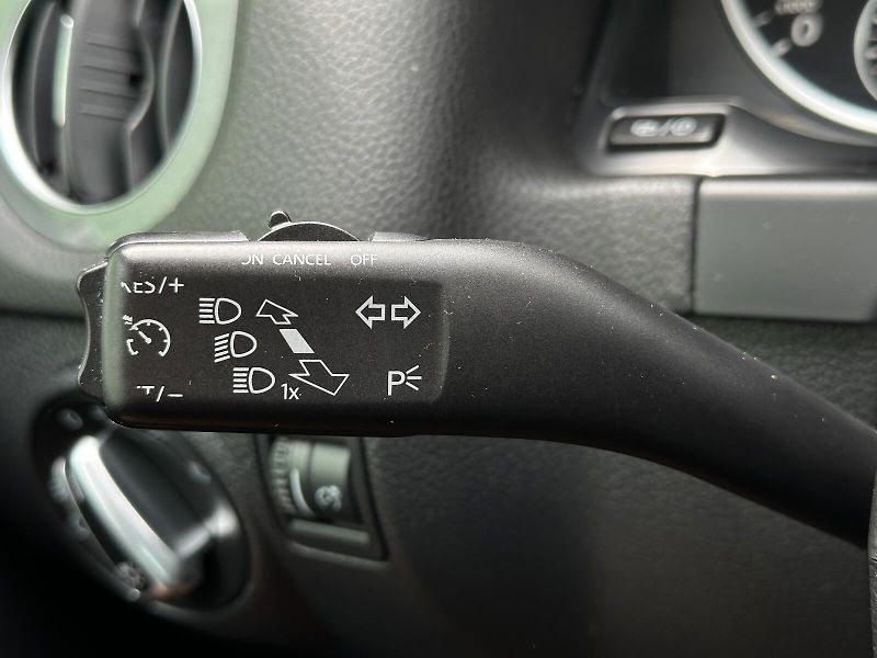 Volkswagen Tiguan 2.0TDi 4Motion DSG 140PS Tempo - fotka 16 z 42