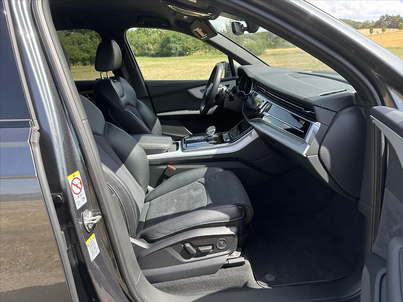Audi Q7 3.0 - fotka 13 z 40