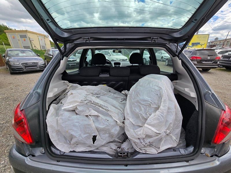 Peugeot 206 (2009) 206 1.1 44kw,klima,2 s - fotka 17 z 23