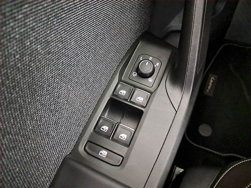 Seat Leon (2020) Xcellence 1.5 TSI, ČR,1.maj - fotka 15 z 17