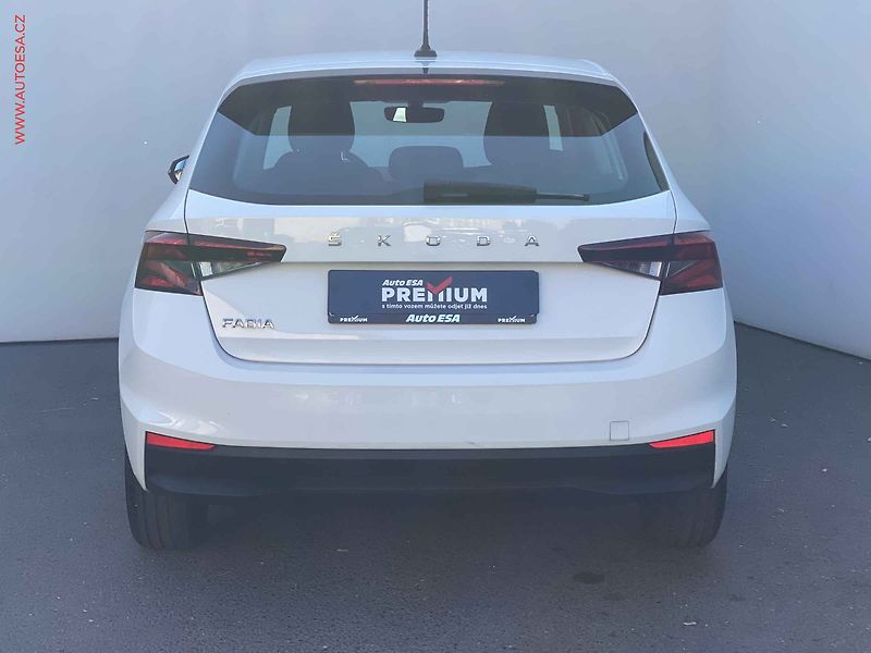 Škoda Fabia (2023) 1.0 TSi, 1.maj,ČR, Ambition - fotka 5 z 18