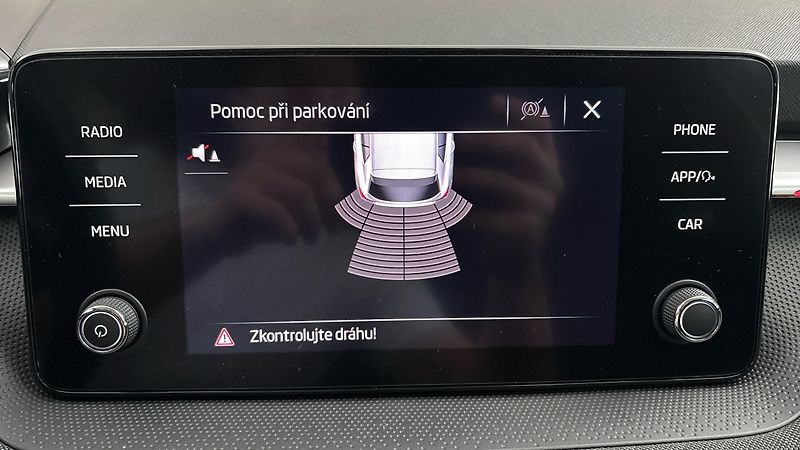 Škoda Fabia 1.0 TSI Style - fotka 12 z 23