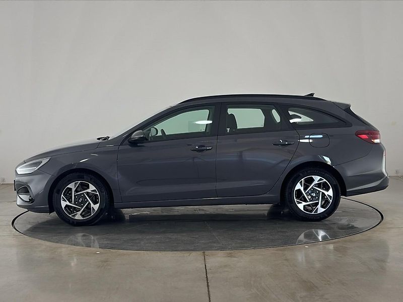 Hyundai i30 Smart DCT - fotka 3 z 27