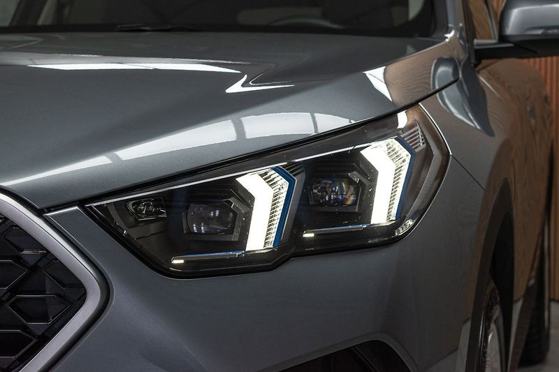 BMW X2 xDrive20d ZÁRUKA*TAŽNÉ*ČR 1.M* - fotka 39 z 45