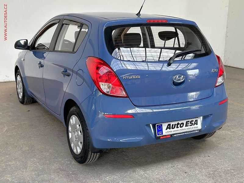 Hyundai i20 (2014) 1.2i, ČR, AC - fotka 6 z 13
