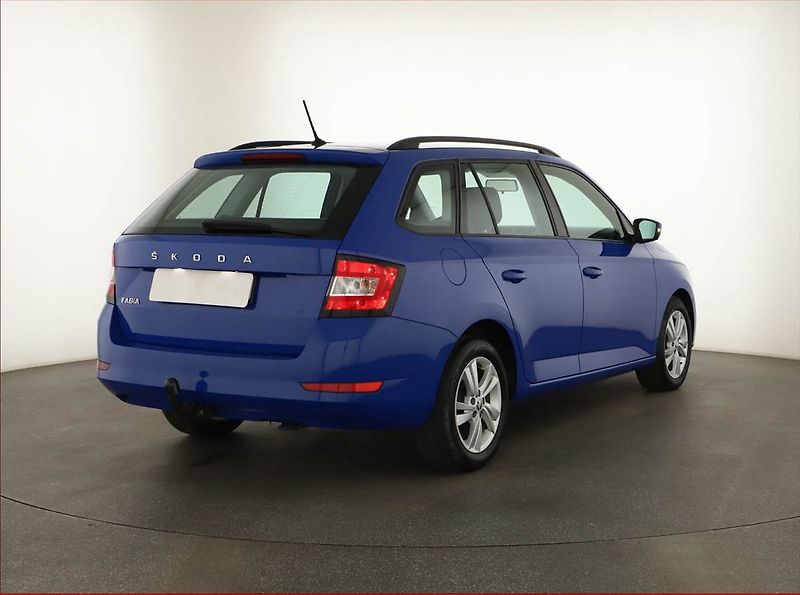 Škoda Fabia (2021) Ambition 1.0 TSI - fotka 5 z 12