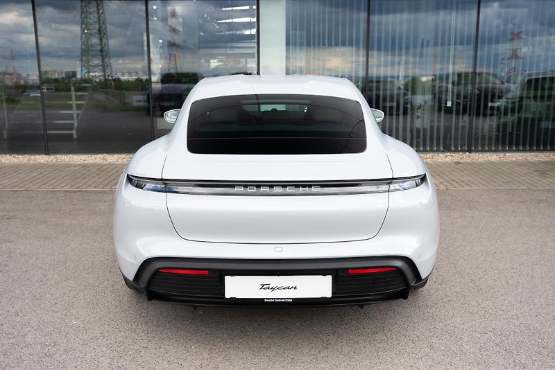 Porsche Taycan - fotka 4 z 30