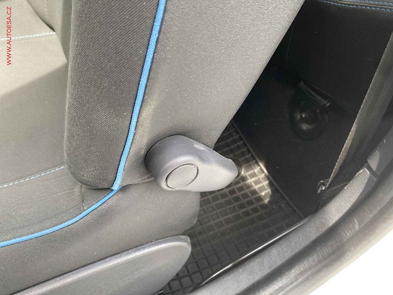 Renault Twingo (2014) 1.2i - fotka 11 z 11