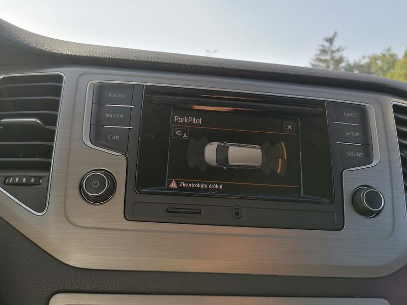 Volkswagen Golf Sportsvan (2015) 1.6 TDi 81kW Digi.Klima,Výhřev - fotka 11 z 16