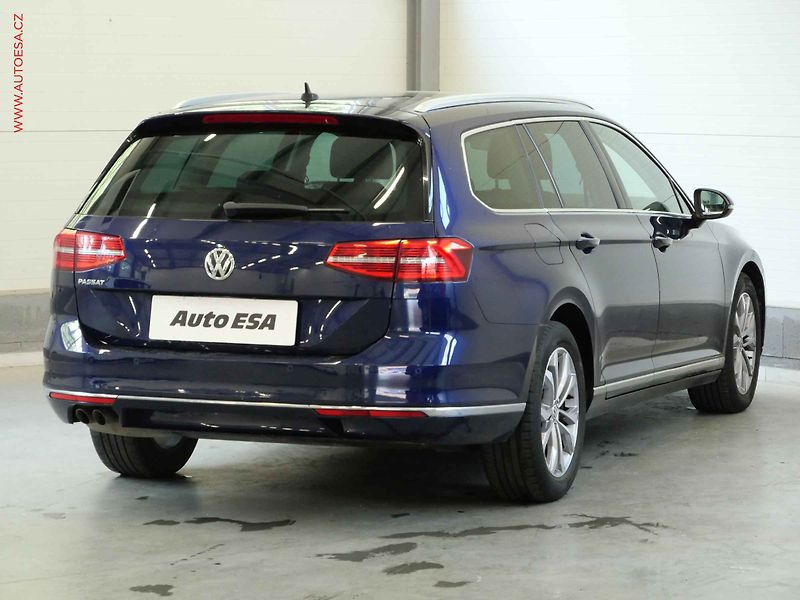 Volkswagen Passat (2019) 2.0TDI, ČR, DSG, LED, ACC - fotka 4 z 23