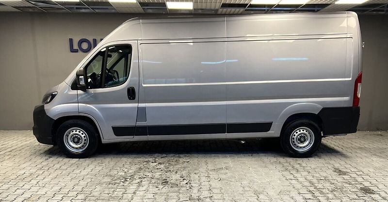 Toyota Proace Max 2.2D AT Comfort Executive L3H2 - fotka 3 z 15