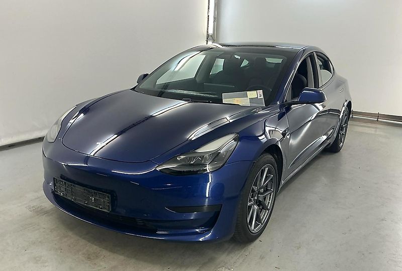 Tesla Model 3 (2021) Standard Range Plus LFP - fotka 1 z 7