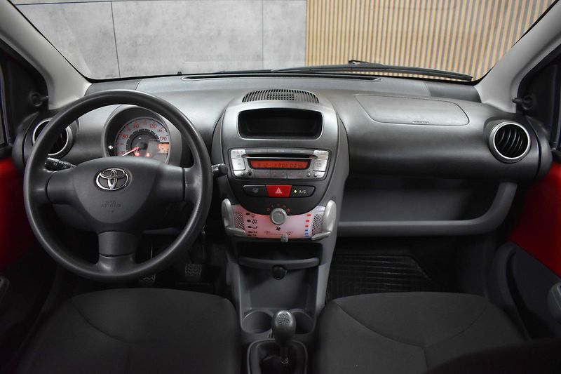 Toyota Aygo 1.0 VVT-i Terra Cool*KLIMA*ČR* - fotka 8 z 36