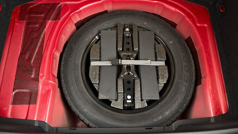 Škoda Kamiq 1.5 TSI Ambition - fotka 20 z 24