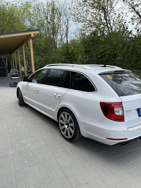 Škoda Superb (2013)  Škoda Superb facelift  - fotka 5 z 19