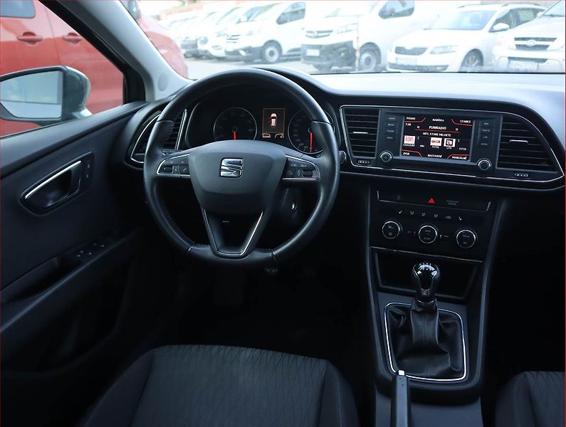 Seat Leon (2014) 1.4 TSI, Tempomat - fotka 7 z 17