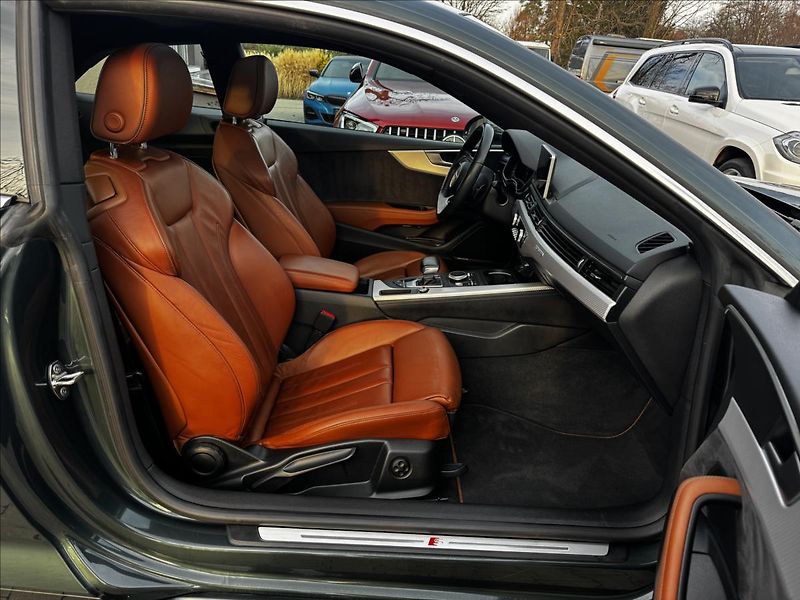 Audi A5 3.0 TDI quattro S-line - fotka 9 z 24
