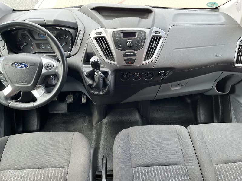 Ford Transit Custom 2.2 TDCi 9 míst - fotka 11 z 27