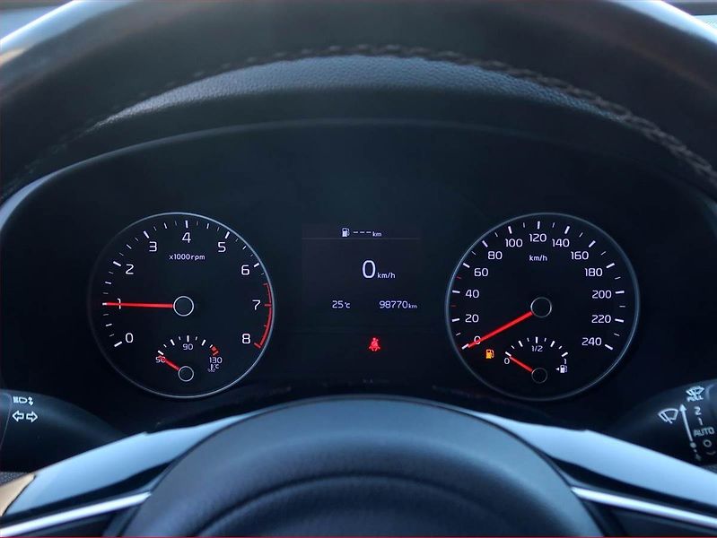 Kia Sportage (2019) Gold 1.6 T-GDI, Serv.kniha - fotka 11 z 18