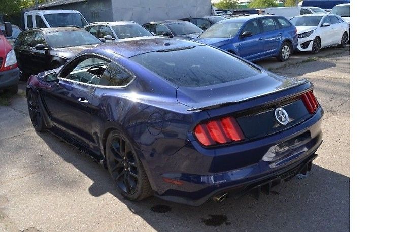Ford Mustang 5.0 GT V8 330 KW/AT/B&O/DPH - fotka 2 z 8