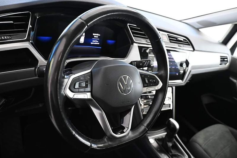 Volkswagen Touran (2023) 2.0 LED DSG ACC Tažné COMFORTL - fotka 13 z 32