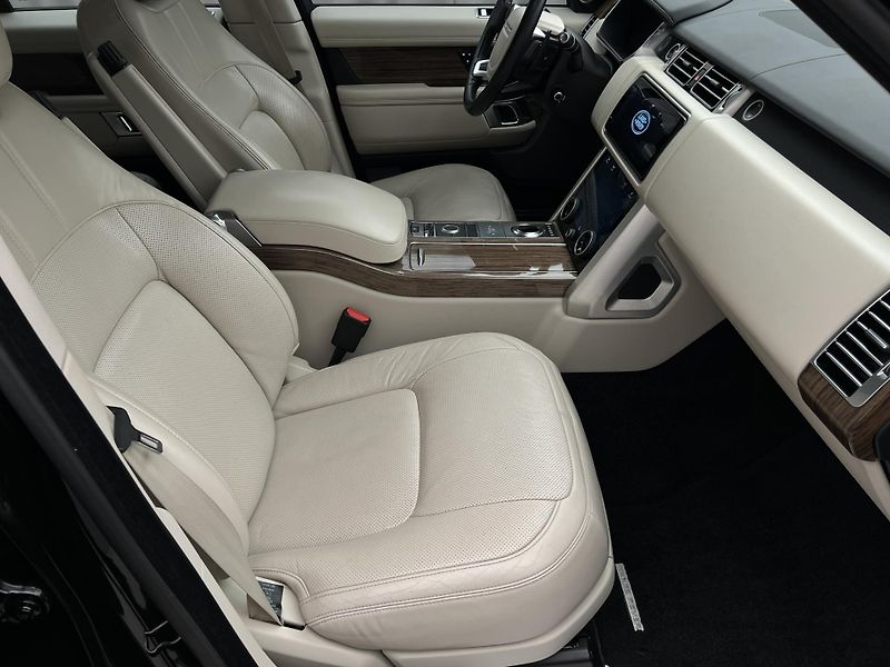 Land Rover Range Rover 4.4 SDV8 VOGUE AUT CZ - fotka 19 z 52