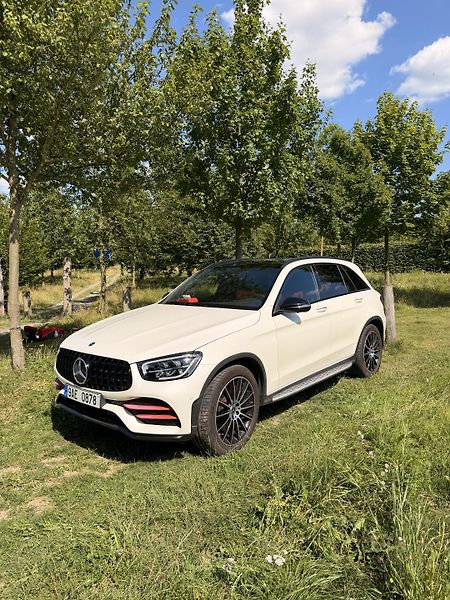 Mercedes-Benz CLC (2022) Mercedes-Benz GLC 300 2022 - fotografie inzerátu