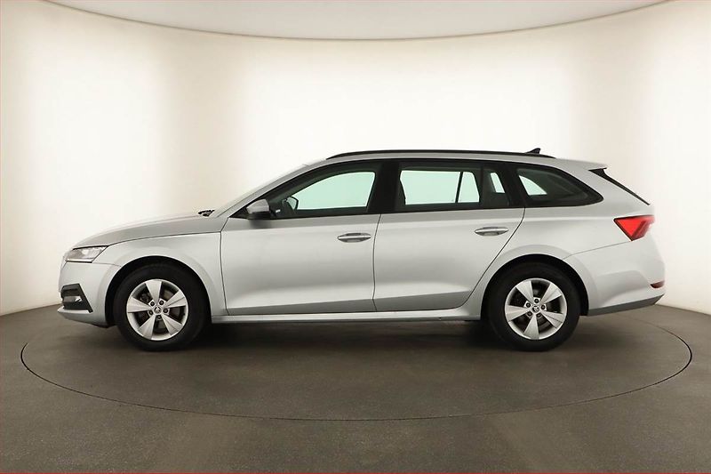 Škoda Octavia (2023) 2.0 TDI, Automat, Navi - fotka 3 z 14