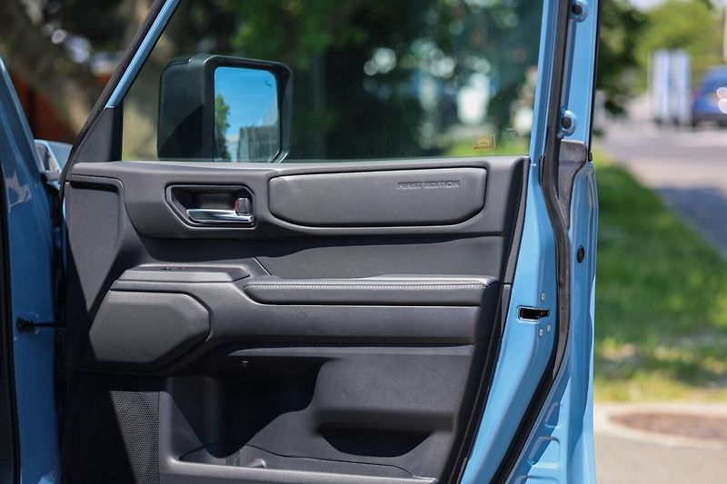 Toyota Land Cruiser First Edition 2.8 D-4D 205 k, - fotka 25 z 40