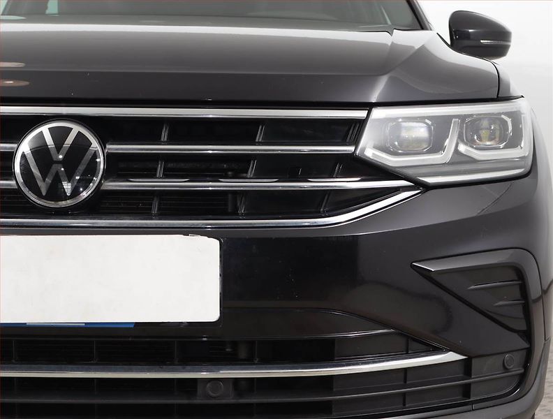 Volkswagen Tiguan (2021) Elegance 2.0 TDI - fotka 16 z 24