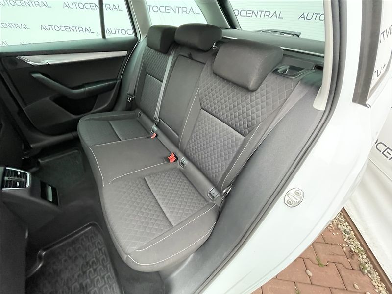 Škoda Octavia 1,2 TSI Edition 81kw 113t.km s - fotka 22 z 23