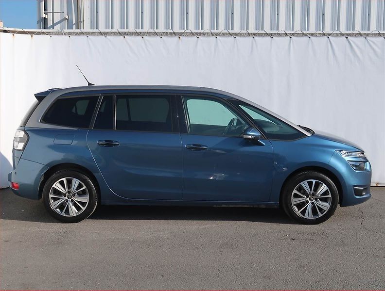 Citroën C4 Picasso (2016) 1.6 BlueHDi, 7 míst - fotka 6 z 21