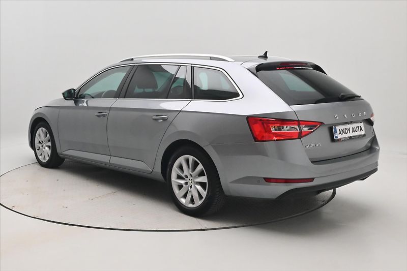 Škoda Superb 1,4 TSI iV 160 kW DSG Style Zá - fotka 7 z 31