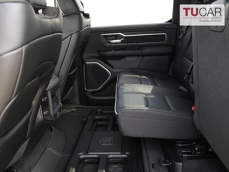 RAM 1500 (2026) Laramie 5.7 HEMI 2026 RamBox - fotka 32 z 37