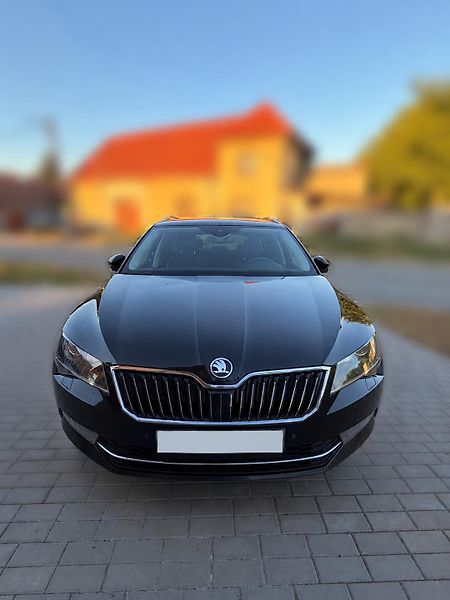 Škoda Superb (2017) - fotka 6 z 22