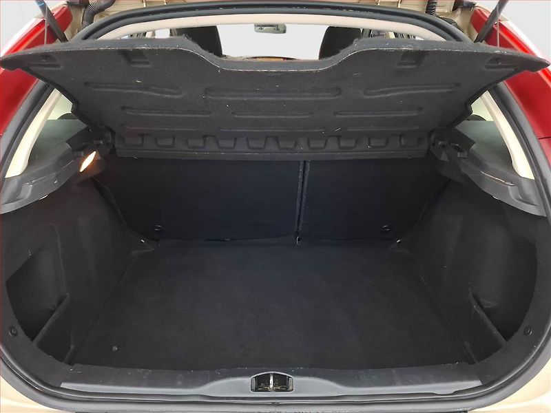 Citroën C4 (2007) 1.6 16V, Serv.kniha, nová STK - fotka 13 z 15