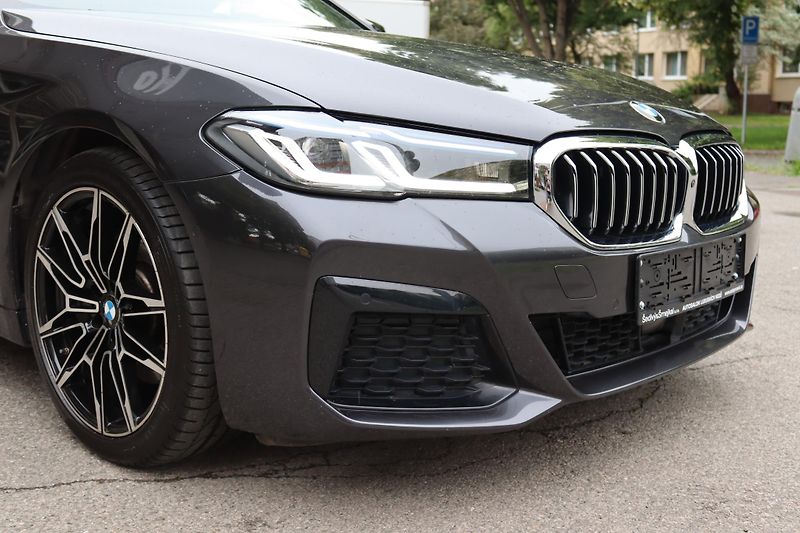 BMW Řada 5 540D XDRIVE G30 M-PAKET 250kW - fotka 6 z 50