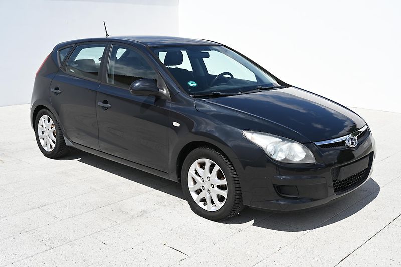 Hyundai i30 1.4 80KW Edition+  LPG 6/2010 - fotka 3 z 36