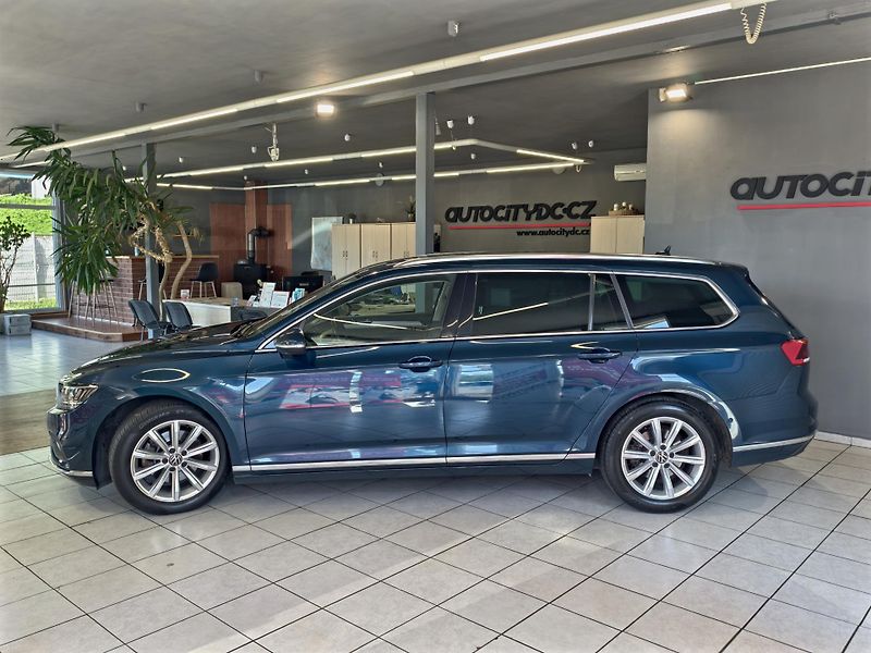 Volkswagen Passat 2.0 TDi DSG ELEGANCE, DCC, ČR  - fotka 4 z 26