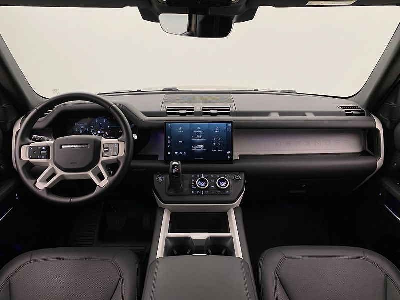 Land Rover Defender D300 X-DYNAMIC HSE AWD AUT CZ - fotka 2 z 53