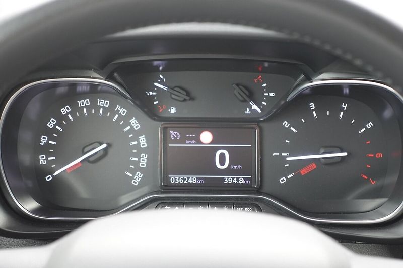 Toyota ProAce City 1.5 D4-D 130 - 6 MT Family L1 - fotka 24 z 31
