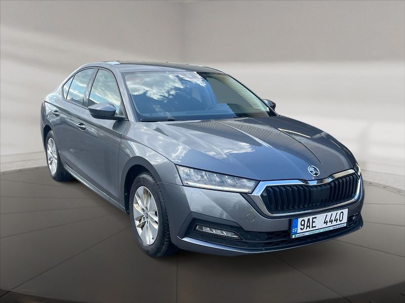Škoda Octavia 2,0 TDI Ambition - fotka 1 z 11