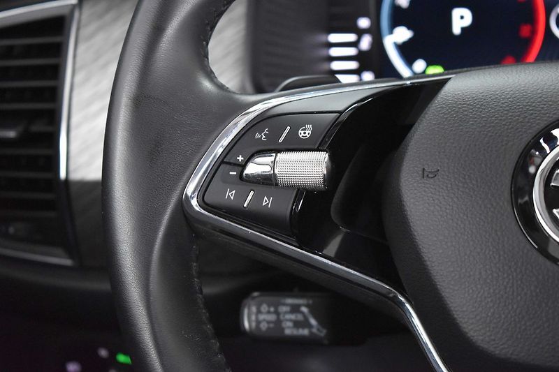 Škoda Kodiaq TDI 147kW 4x4*STYLE*TAŽNÉ*ČR 1 - fotka 19 z 42